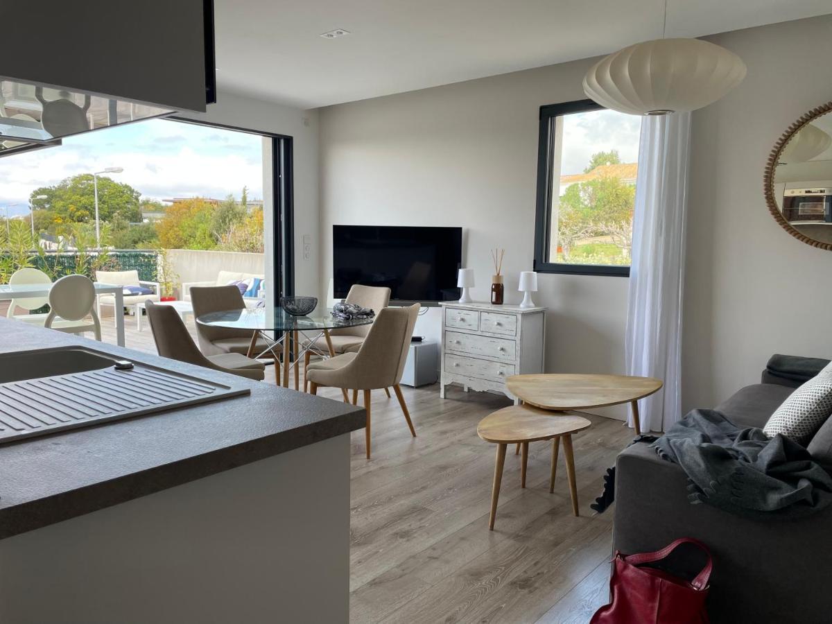 La Ste Apartment *